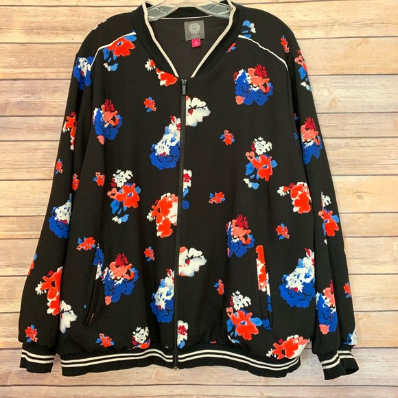 Vince Camuto Jackets & Blazers - Vince Camuto floral bomber jacket size 3X